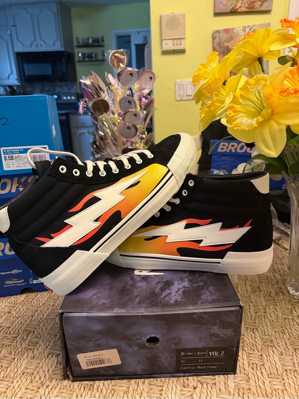 REVENGE STORM VOL 2 sz 14 m new in box ( black Flame color) ..